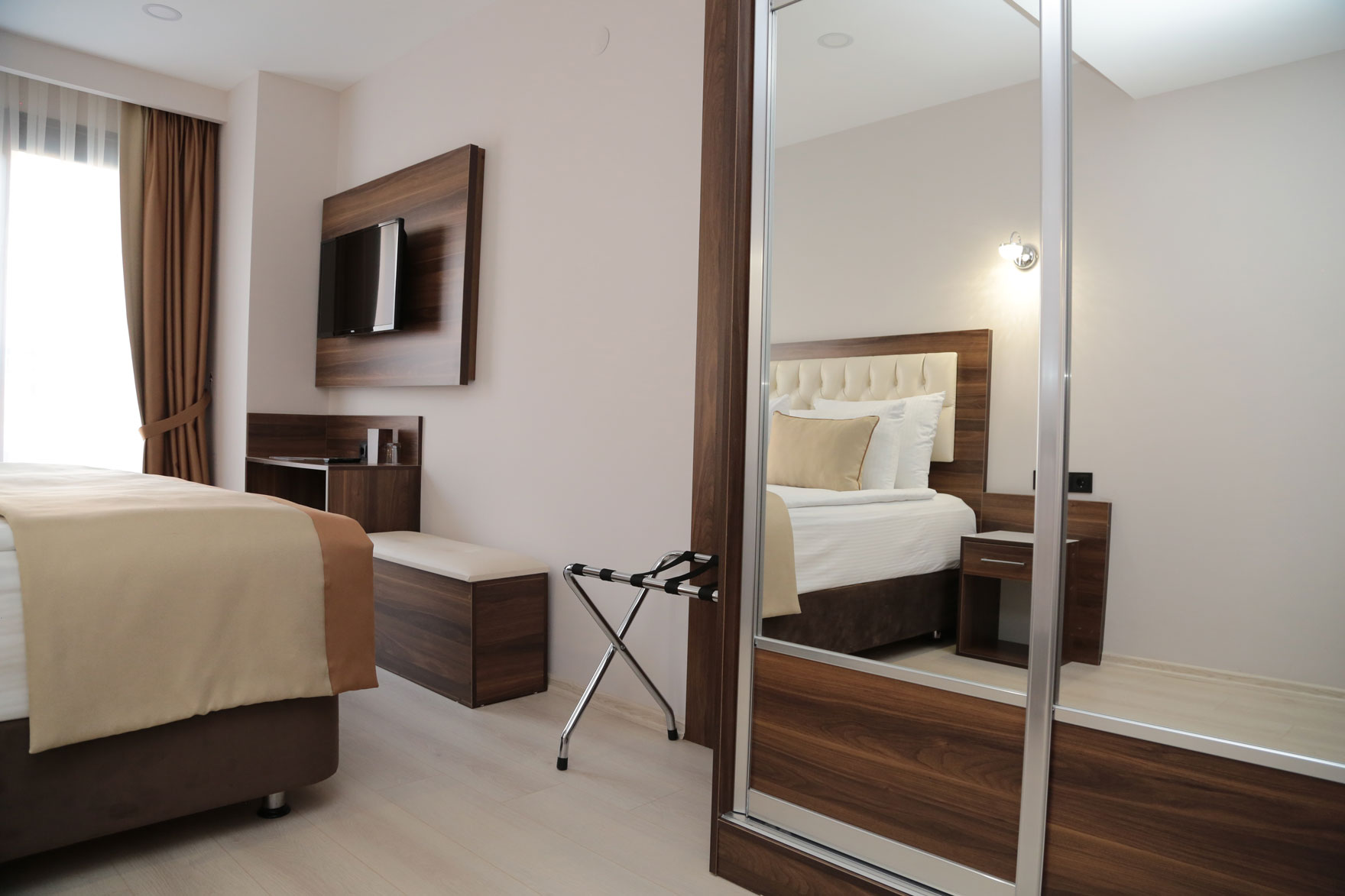 Paris Prestige Hotel İptal Edilemez Family Suit
